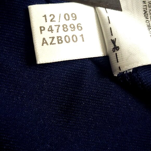 Iniesta Spain 2010 WORLD CUP FINAL Soccer Away Jersey L SKU# P47896 - Picture 9 of 10